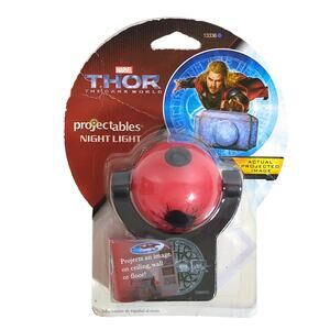 Marvel Thor The Dark World Projectables Night Light 2013 NIP Disney Avengers